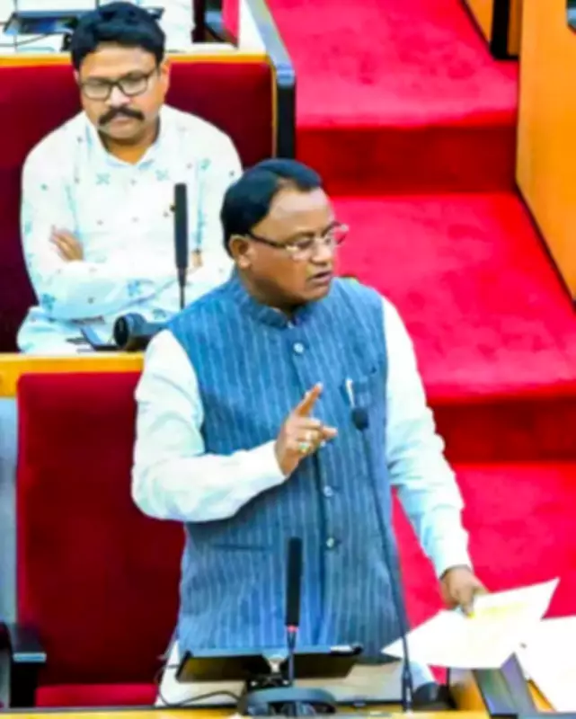 Odisha CM Majhi Defends Health Minister, Slams Opposition Over SCB Fire