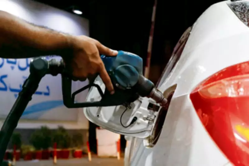 One Killed, Two Injured in Pakistan Petrol Pump Shooting Amid Panic Buying