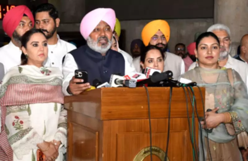 Open House Debate: Why Leaders Neglect Public Issues for Personal Attacks