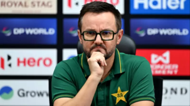 Pakistan Coach Mike Hesson Criticizes Batting Collapse in ODI Loss to Bangladesh