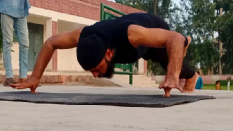 Pakistani Athlete Muhammad Arshad Shatters Own Thumb Push-Up World Record