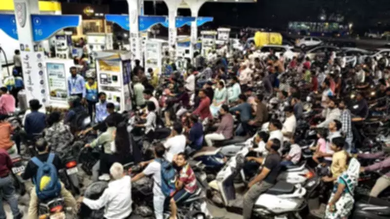 Panic Buying Hits MP Fuel Stations as Rumors of Petrol Shortage Spread
