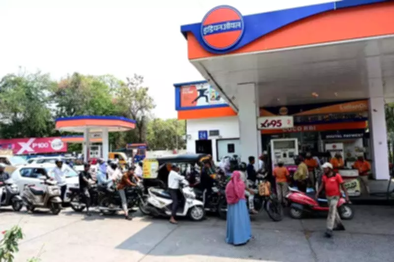 Panic Buying in Vidarbha: Petrol Sales Double Amid West Asia Crisis