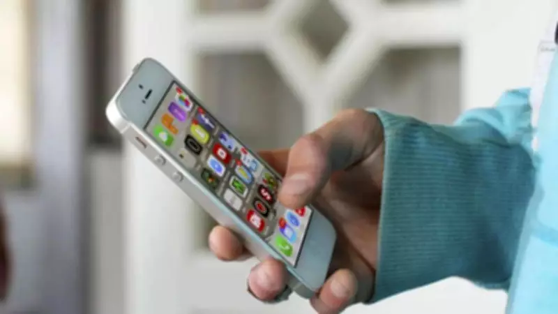 Patna Doctors Warn: Excessive Screen Time Disrupts Children's Sleep, Health