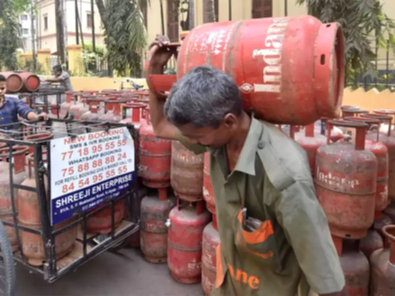 Patna LPG Crisis: Delivery Agents Face Public Anger, Threats, and Assaults
