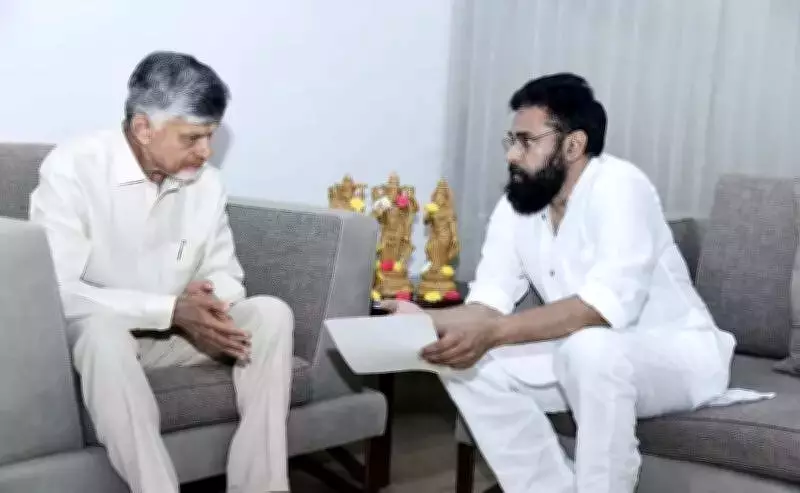 Pawan Kalyan Meets Naidu, Discusses Rural Development and Political Strategy
