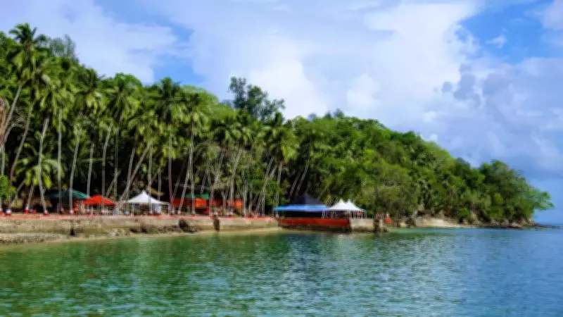 Photographer's Viral Post Exposes Andaman's Garbage Crisis, Sparks National Debate