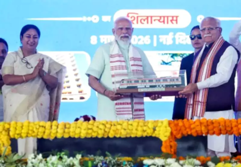 PM Modi Unveils Rs 33,500 Crore Delhi Projects, Criticizes AAP's Governance Record