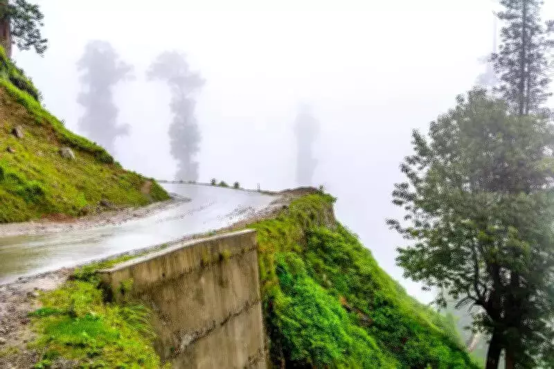 PMGSY-I Deadline Extended for Shimla's Dodra Kwar Roads Until 2027