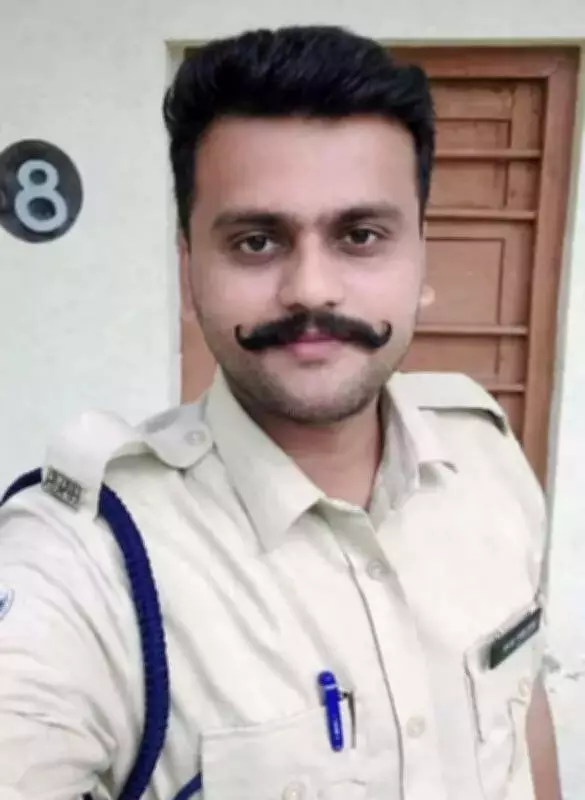 Police Constable Killed, Stenographer Injured in Scooter-Truck Collision in Raisen