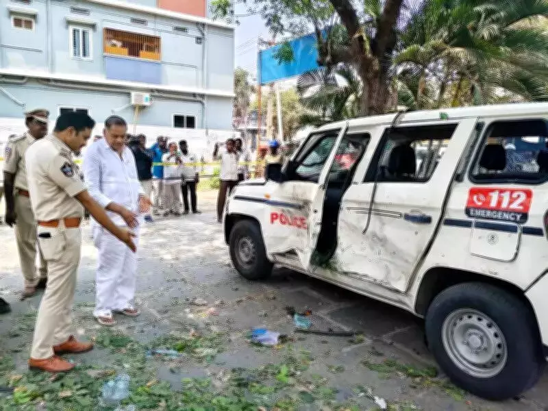 Police Vehicle Carrying Seized Firecrackers Explodes in Krishna District, Four Injured