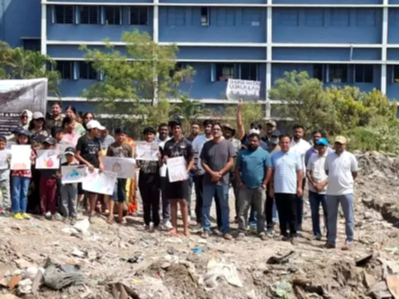 Pune Residents Protest Illegal Garbage Dumping and Riverbed Encroachments in Kharadi