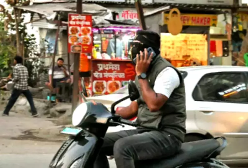 Pune Traffic Police Fine 11,000+ Two-Wheeler Riders for Mobile Phone Use While Driving