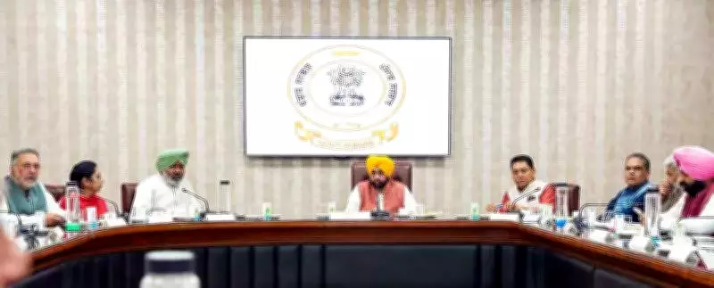 Punjab Cabinet Approves Mukh Mantri Mawan Dheeyan Satkar Yojna for Women's Cash Aid