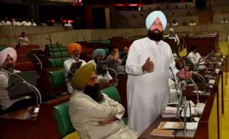 Punjab Congress Leader Bajwa Slams AAP Over Inaction on Convicted MLA