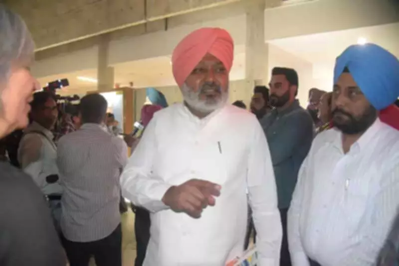 Punjab Considers Tit-for-Tat Tax on Himachal Vehicles Amid Entry Fee Dispute