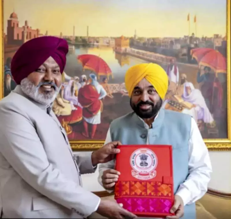 Punjab Opposition Leader Bajwa Slams AAP Budget as 'Headline-Grabbing' Without Economic Vision