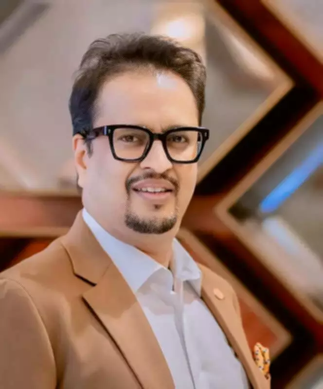 RBI Eases Universal Bank Transition for AU Small Finance Bank, Waives NOFHC Rule