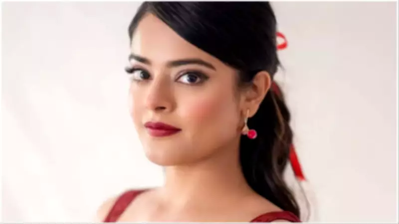 Riddhi Kumar's Immersive Theatre Training Transforms Her Artistic Approach