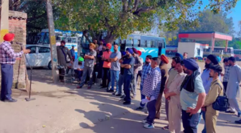 Roadways Contractual Staff in Jalandhar Protest, Demand Permanent Employment