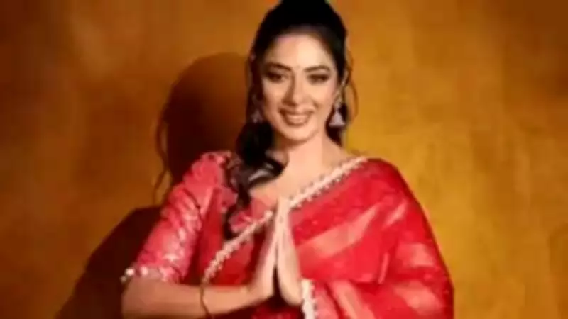 Rupali Ganguly Recalls Childhood Scolding by Rishi Kapoor at Vaishno Devi