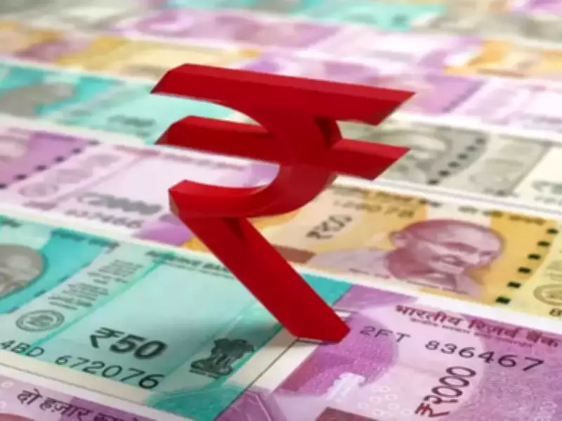 Rupee Hits Record Low of 92.37 vs Dollar Amid Global Oil Surge and West Asia Tensions