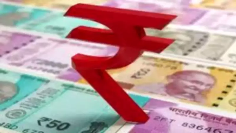 Rupee Holds Steady at 92.42/$ Amid RBI Support, Gulf Tensions Fuel Oil Surge