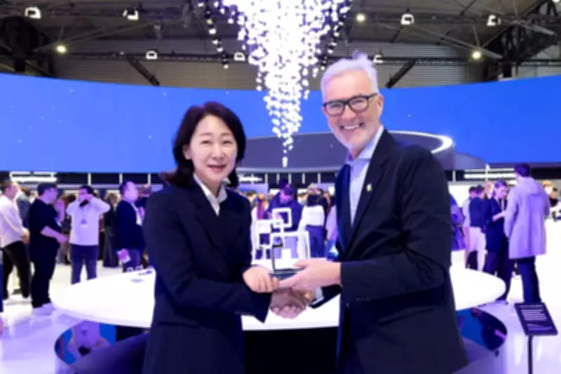 Samsung Galaxy S26 Ultra Wins Best in Show at MWC 2026 GLOMO Awards