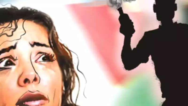 Senior Citizen Husband Attacks Wife with Acid in Surat Family Court, Then Attempts Suicide