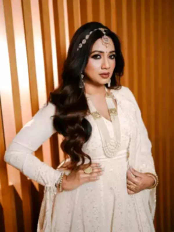 Shreya Ghoshal Releases Historic Live Tour Album 'The All Hearts Tour - Live'