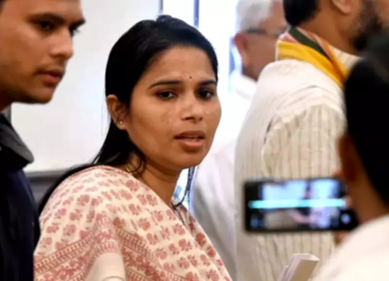 SP-BJP Clash Over MLA Pooja Pal: Akhilesh Yadav Threatens Action, BJP Hits Back