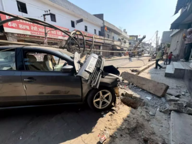 Speeding Car Crashes into Power Pole in Ludhiana, Four Youths Have Narrow Escape