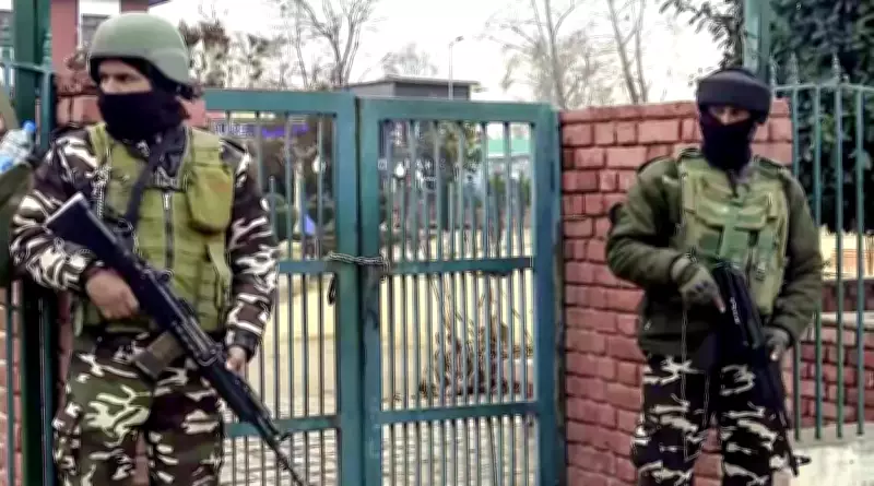 SSB ADG Rekha Lohani Reviews Security at India-Nepal Border, Addresses Traffic Issues