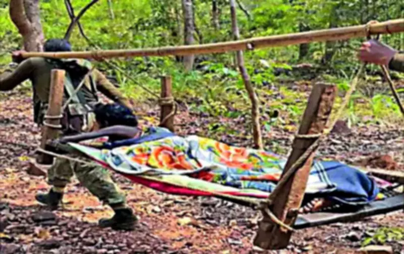 STF Rescues Severely Burnt Tribal Woman During Anti-Maoist Operation in Dantewada