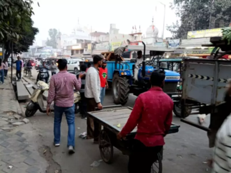 Street Vendors Clash with Amritsar Civic Officials, FIR Filed Over Incident