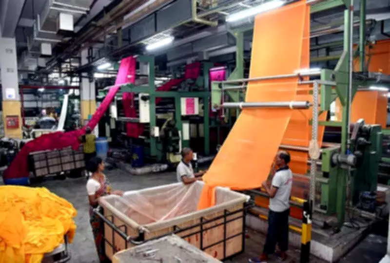 Surat Textile Industry Faces Crisis as Imported Coal Prices Soar 30-35%