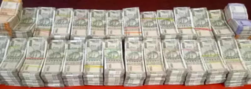 Tamil Nadu Election Squads Seize Over Rs 18 Lakh in Cash Amid Model Code Enforcement