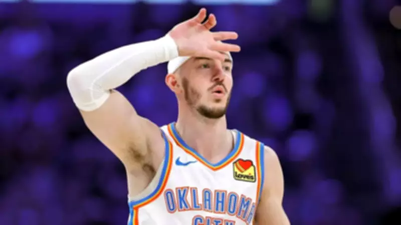 Thunder's Alex Caruso Gets Technical Foul for Blocking Shot with His Shoe