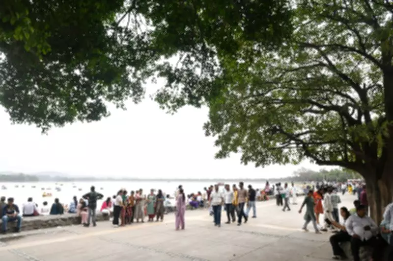 Thunderstorm Alert Issued for Tricity as Mercury Plummets