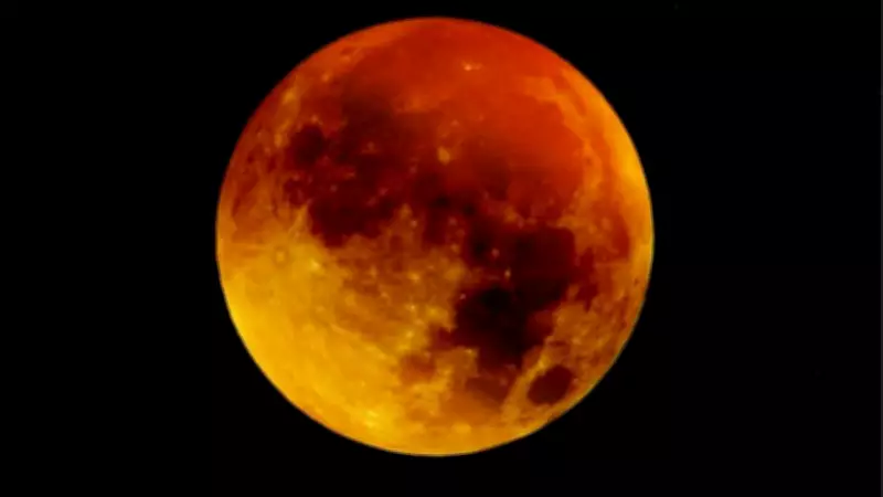 Total Lunar Eclipse 2026: Blood Moon to Grace Skies on March 3-4, Visibility in India