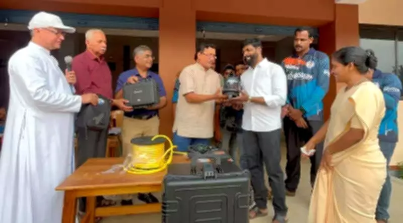 Udupi Diver Receives Rs 7 Lakh Underwater Communication Device for Rescue Missions
