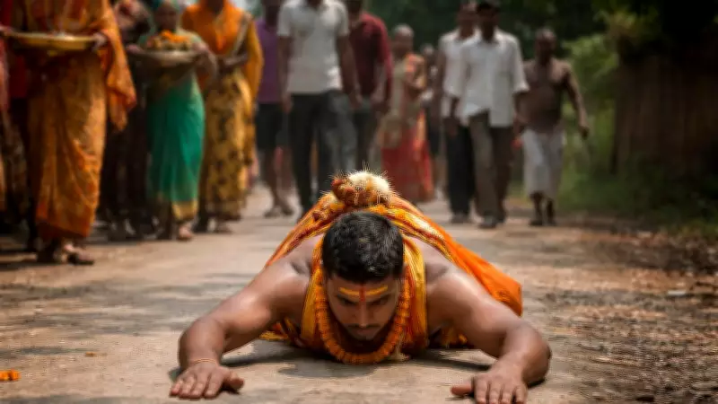 UP Man Celebrates Divorce with 12-Hour 'Dandawat Yatra' to Temple