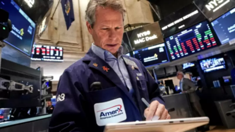 US Stocks Trade Flat Amid Oil Price Surge and Iran Conflict Uncertainty