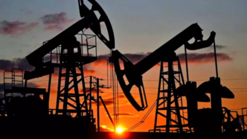 US Works With India to Buy Stranded Russian Oil, Easing Global Crude Price Pressure