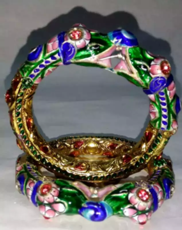 Varanasi's Gulabi Meenakari Shines at Global Jewellery Show in Bengaluru