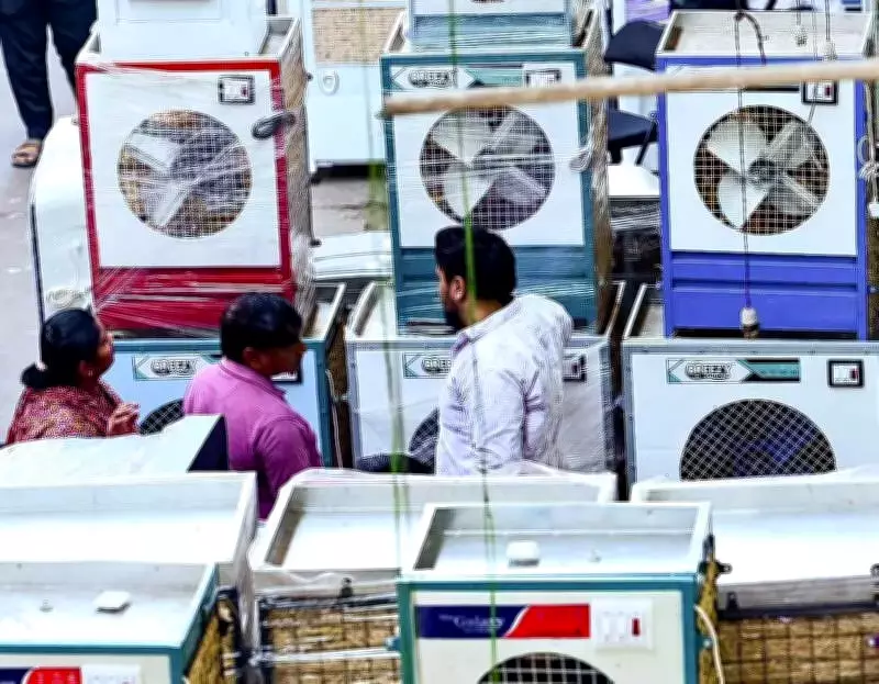 Vidarbha Swelters as Temperatures Soar Near 40°C, Marking Early Summer Onset