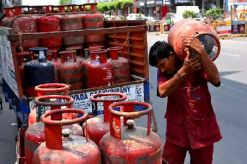 Vijayawada Hotel Sector Revives as Government Boosts LPG Supply by 50%