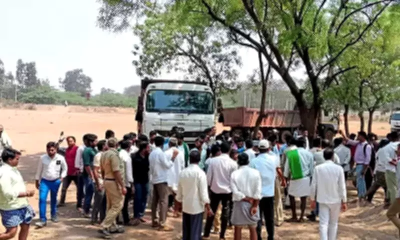 Villagers Clash with Pro-Industry Group Ahead of Pollution Board Chief's Visit in Koppal