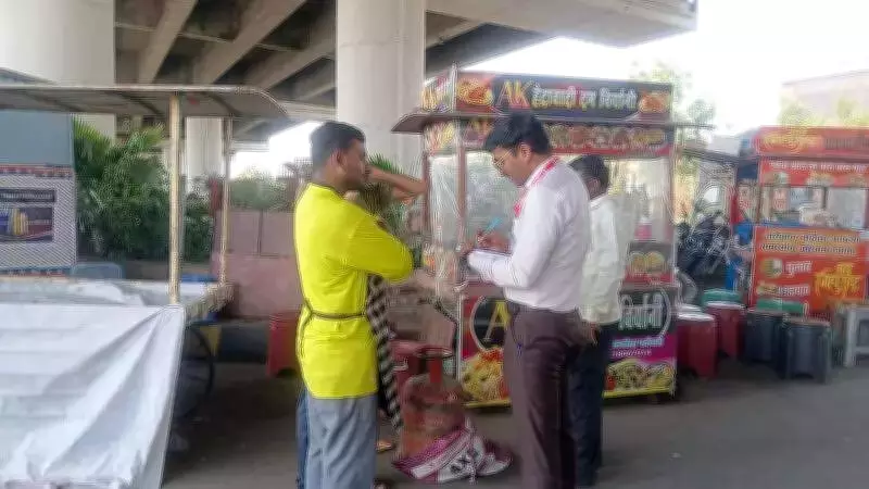 Wardha Hotels Raided for Domestic LPG Misuse, 7 Cylinders Seized