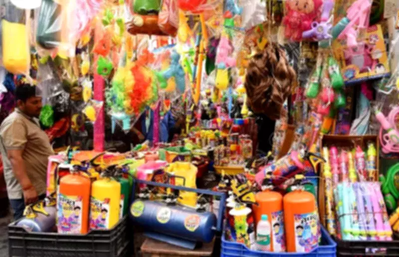 White T-Shirts and Electric Pichkaris Lead Kolkata's Holi Fashion and Fun Trends